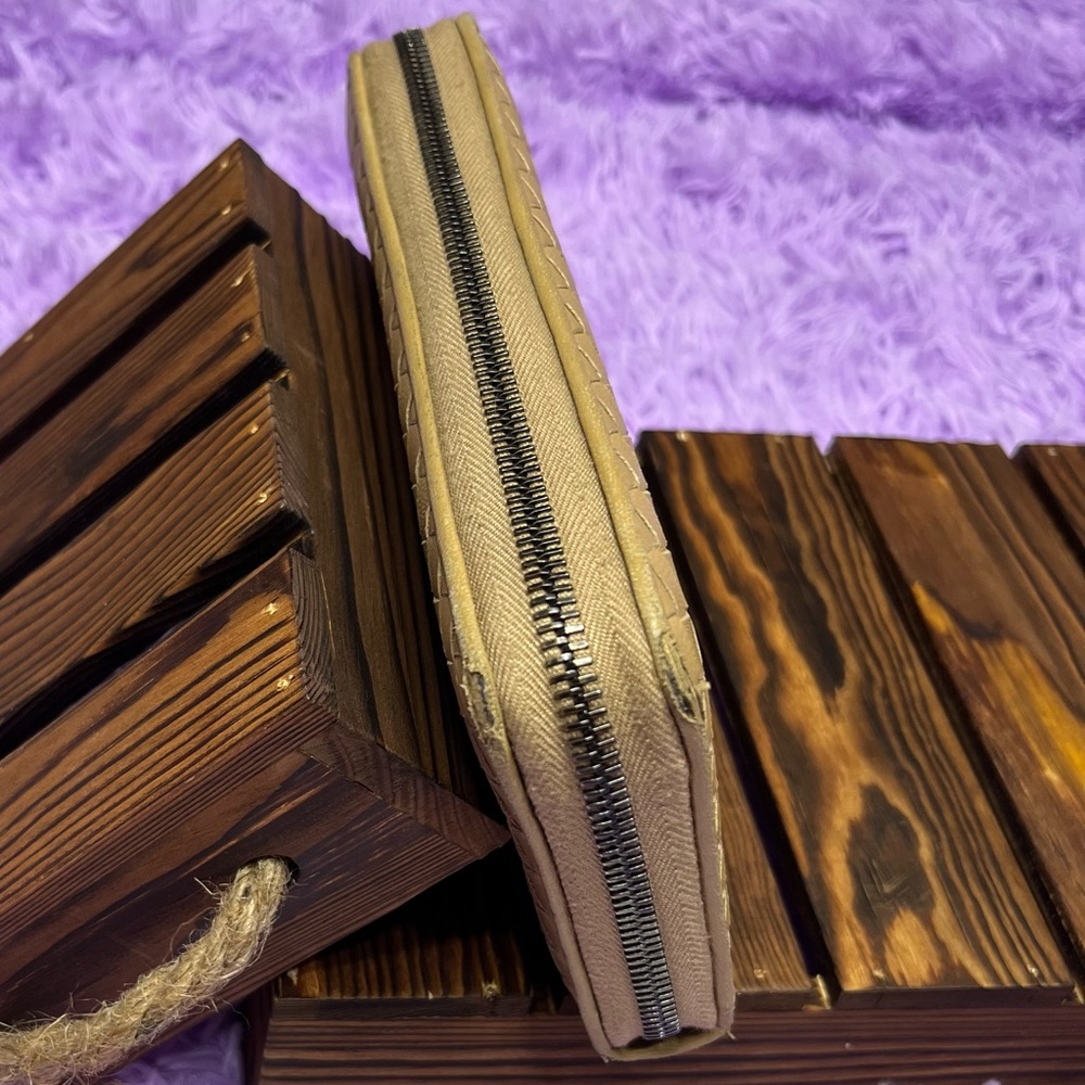 BOTTEGA VENETA Woven Zip Around Long Wallet - Picture 5 of 13